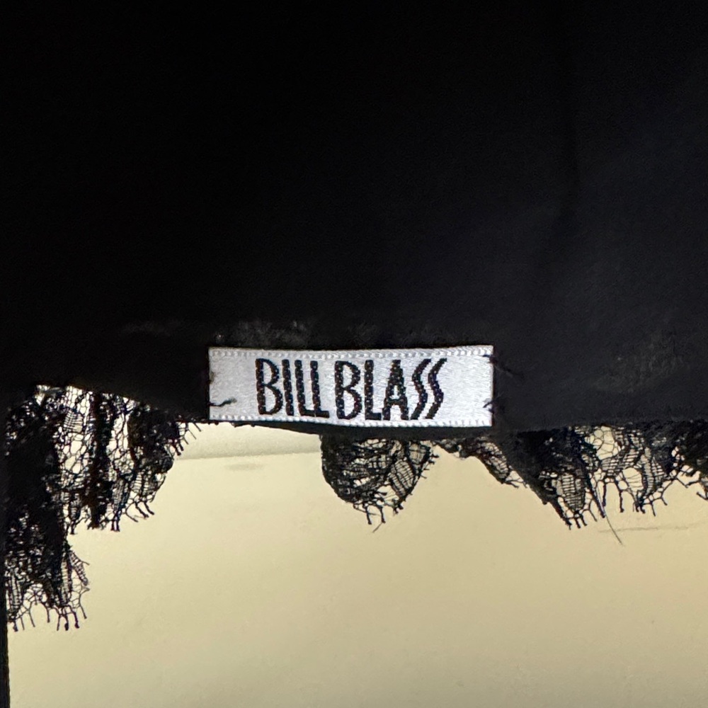 Vintage Bill Blass for Dayton’s Oval Room. Floral Puff Sleeve Black Top - Picture 2 of 11